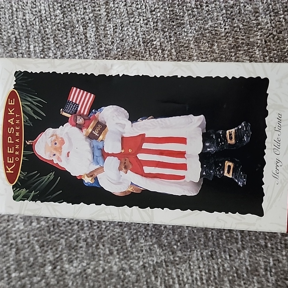 Keepsake Vintage 1996 Merry Olde Santa Ornament